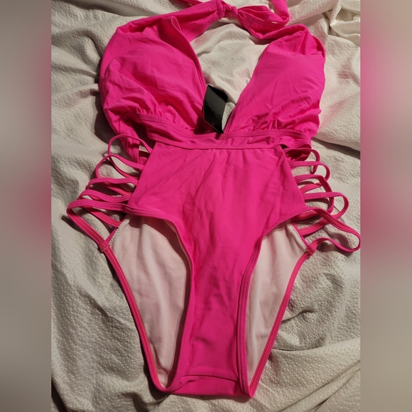 NWT SUPER SEXY HALTER CUT OUT HIGH LEG PADDED LOW CUT CLEAVAGE SWIM SUIT SMALL - Picture 9 of 12